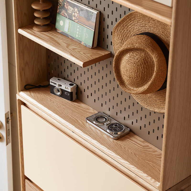 Virgil 80cm FAS-Graded Solid American Oak Wood Three-Door Shoe Cabinet/Ultra-thin Entryway Shoe Cabinet with Pegboard