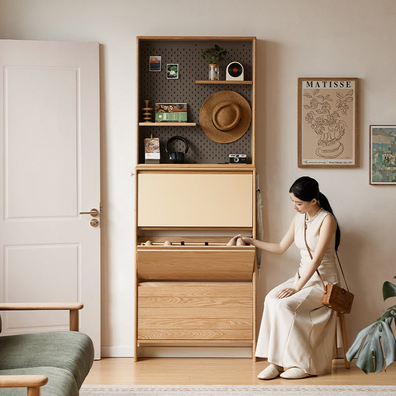 Virgil 80cm FAS-Graded Solid American Oak Wood Three-Door Shoe Cabinet/Ultra-thin Entryway Shoe Cabinet with Pegboard