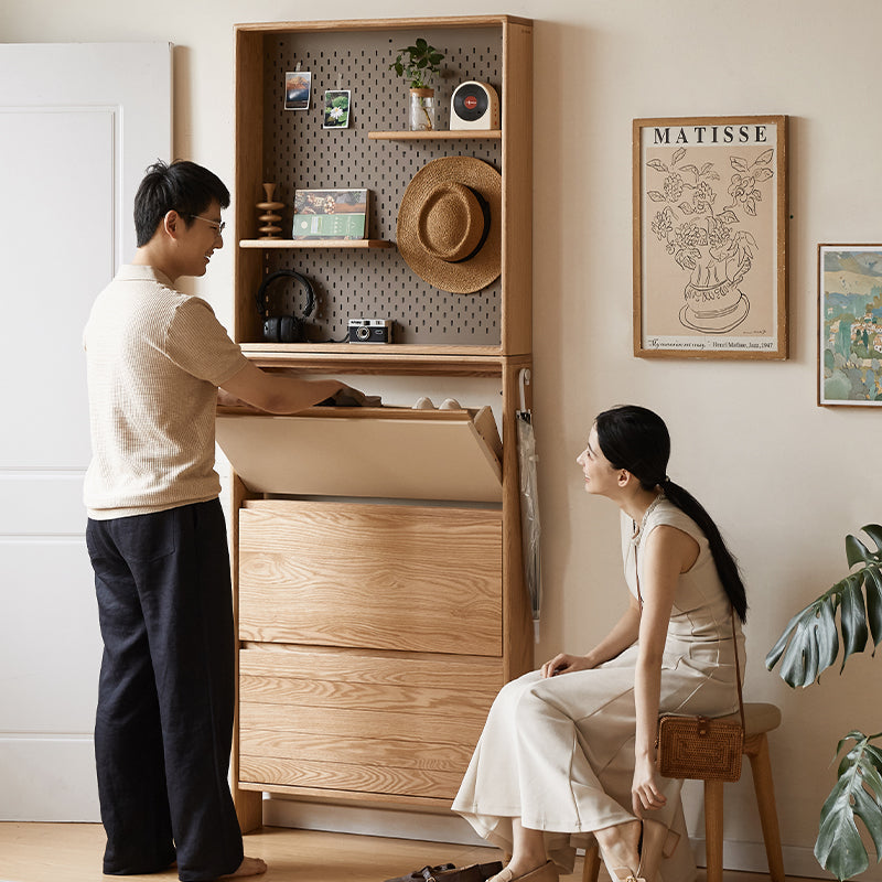 Virgil 80cm FAS-Graded Solid American Oak Wood Three-Door Shoe Cabinet/Ultra-thin Entryway Shoe Cabinet with Pegboard